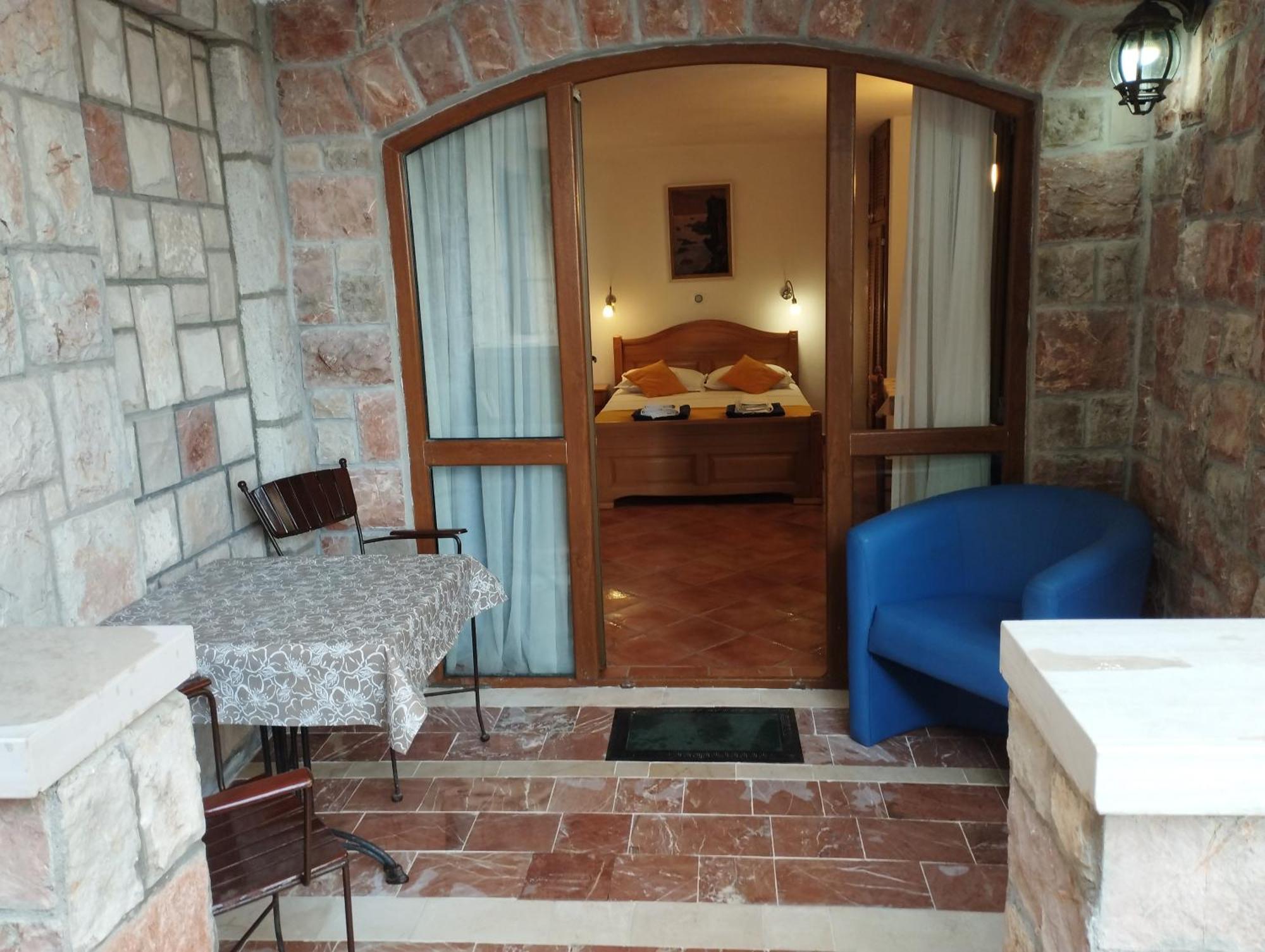 Zoro Apartments スヴェティ・ステファン 部屋 写真