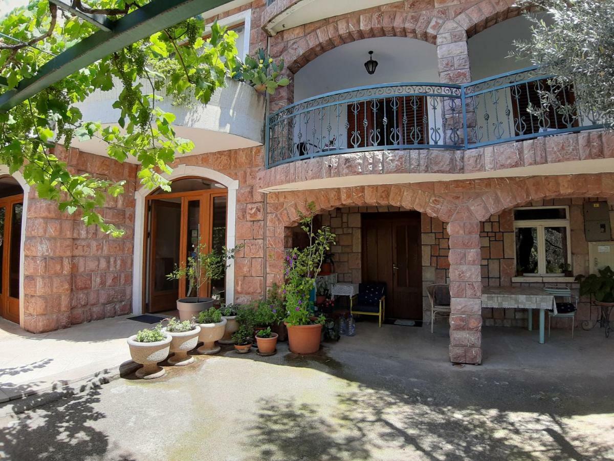Zoro Apartments スヴェティ・ステファン エクステリア 写真